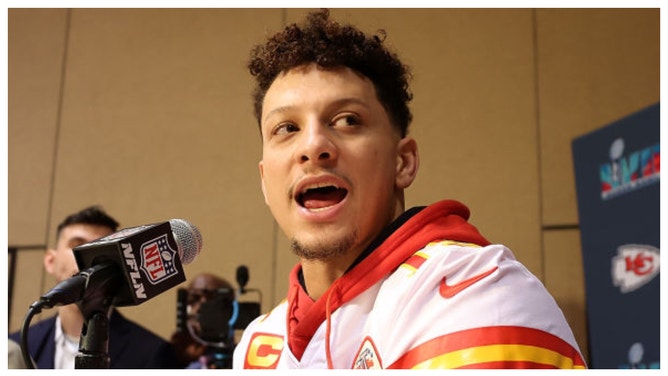 Patrick Mahomes can pull off rare accomplishment with a win Sunday night. (Credit: Getty Images)