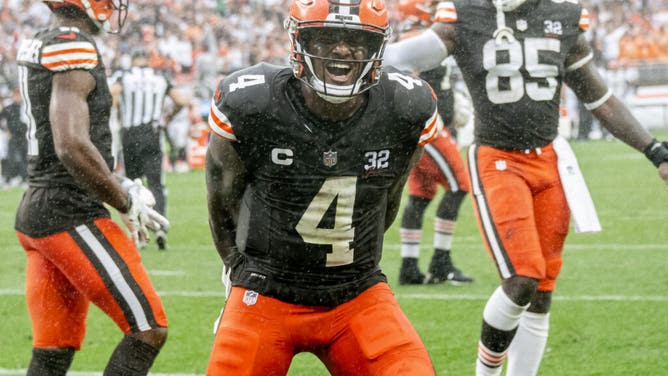 Browns QB Deshaun Watson celebrates after scoring a 2-point conversion vs. the Cincinnati Bengals at Cleveland Browns Stadium.