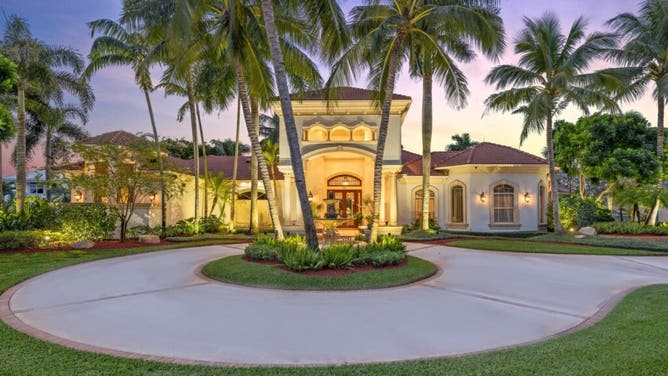 Jarrod Saltalamacchia house - 1