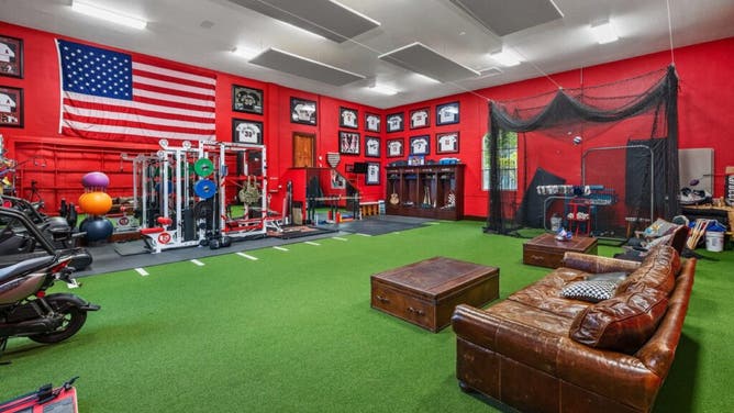Jarrod Saltalamacchia house - 7