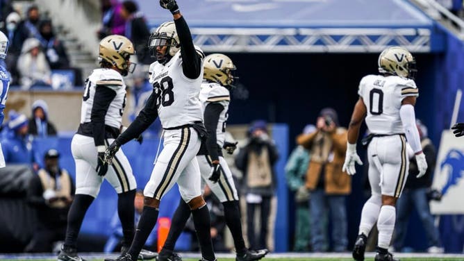 Vanderbilt defeats Kentucky