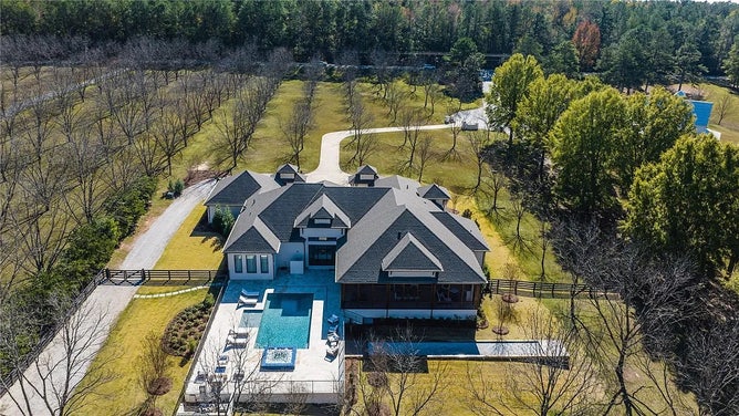 Bryan Harsin house for sale - 14