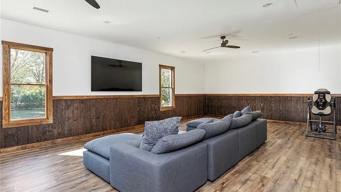 Bryan Harsin house for sale - 2