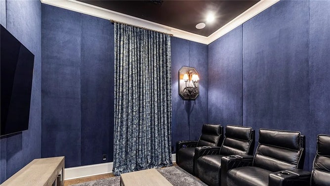 Bryan Harsin house for sale - 5