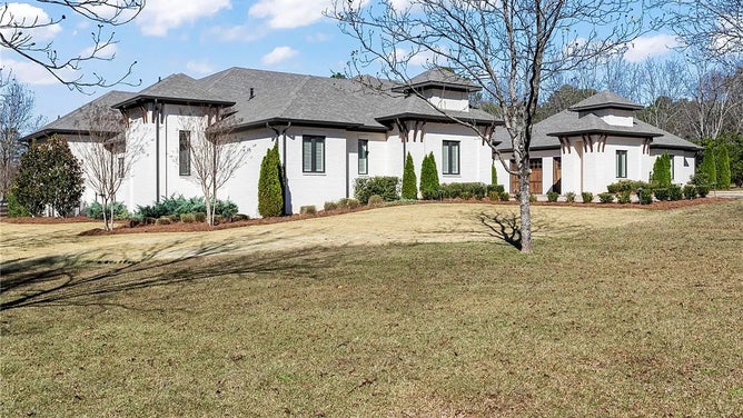Bryan Harsin house for sale - 7
