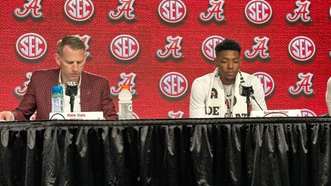 Alabama head coach Nate Oats and Brandon Miller