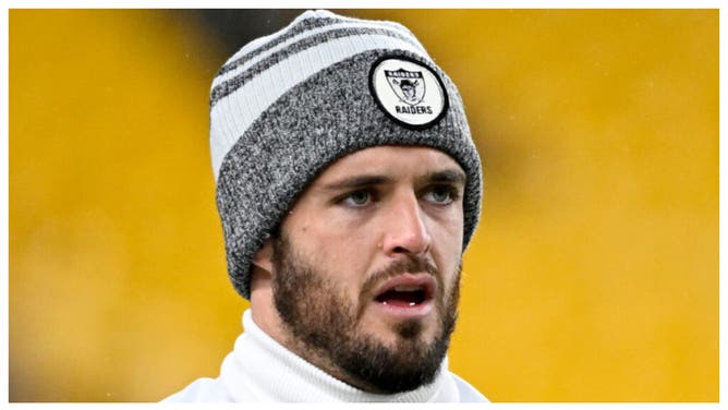 Raiders quarterback Derek Carr releases goodbye letter. (Credit: Getty Images)