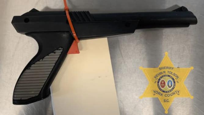 Man Arrested For Robbing A Convenience Store With A Nintendo 'Duck Hunt' Pistol