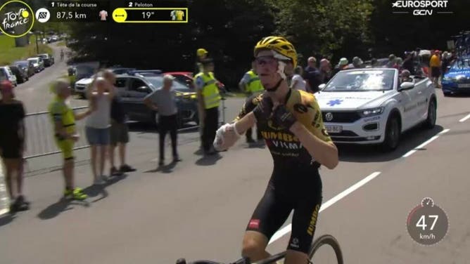sepp-kuss-crash-tour-de-france-blood-bandage-stitches