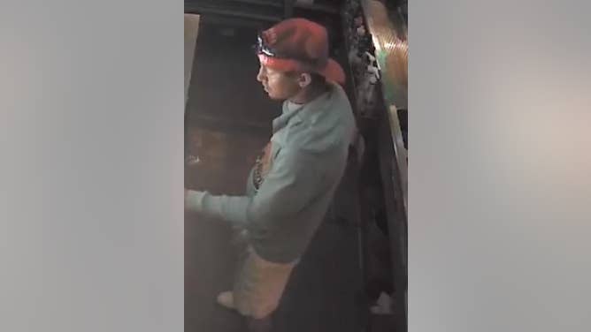 Fort Myers Police Department pooping perpetrator
