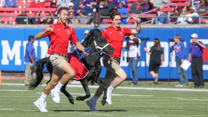 COLLEGE FOOTBALL: NOV 09 East Carolina at SMU
