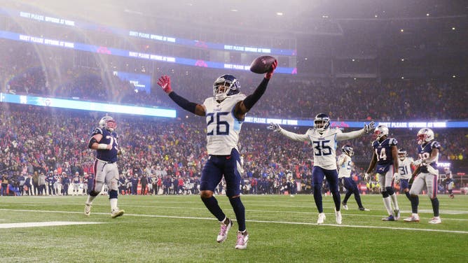 Logan Ryan trolls Tom Brady.
