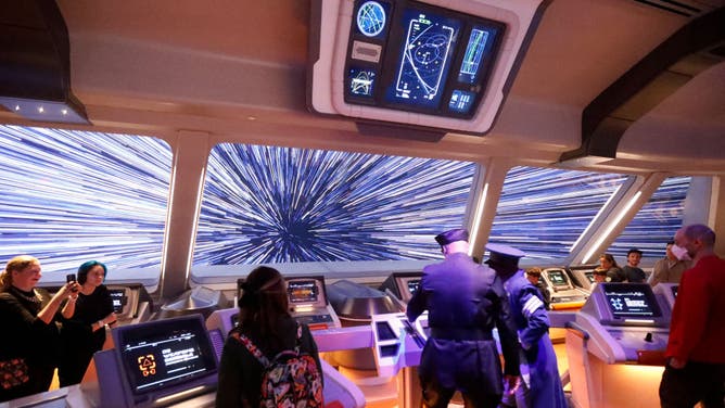 Star Wars: Galactic Starcrusier