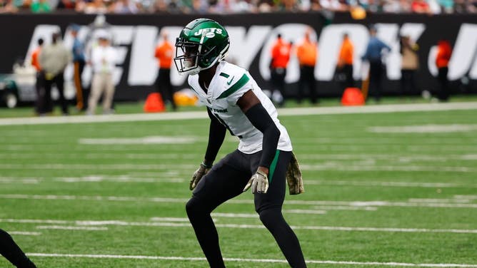 New York Jets CB Sauce Gardner lining up against the Buffalo Bills at MetLife Stadium in East Rutherford, New Jersey.