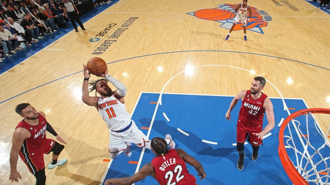 Knicks' PG Jalen Brunson shoots a mid-range pull-up during Game 1 vs. the Heat at Madison Square Garden.