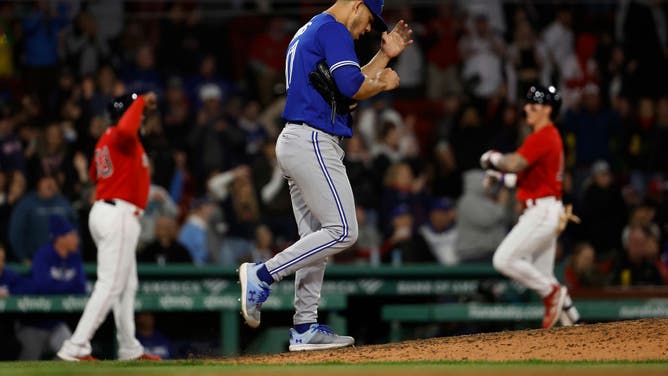 Blue Jays RHP Jose Berrios walks back up the mound after giving up a HR to Red Sox' Jarren Duran at Fenway Park in Boston.