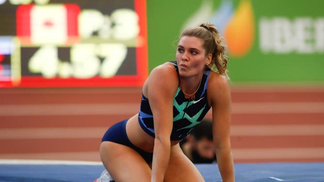 Olympic Pole Vaulter Alysha Newman Shows Off Her Beach Bum As She Prepares For A Bounce Back Year