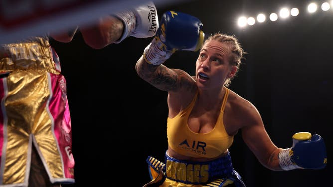 IBF Bantamweight Champ Ebanie Bridges Shares Gruesome Surgery Pic