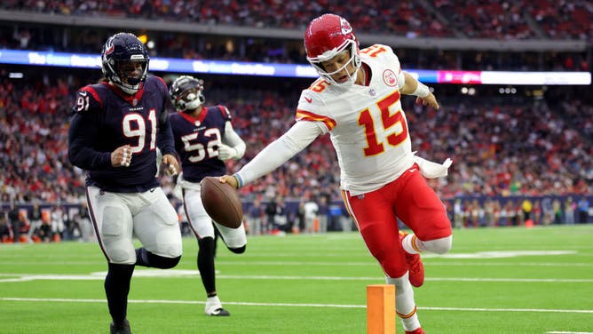 Kansas City Chiefs QB Patrick Mahomes rushes for a TD against the Houston Texans at NRG Stadium in Houston, Texas.