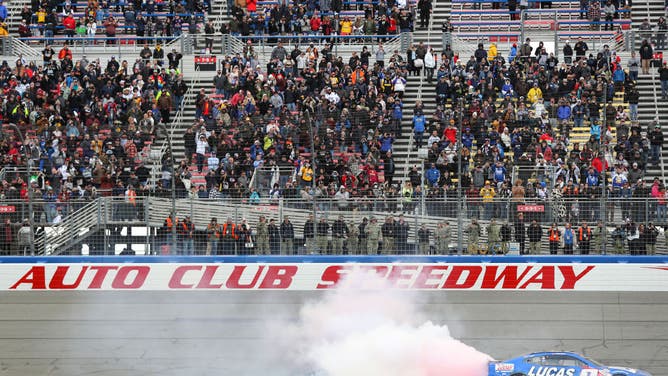 Kyle Busch wins NASCAR fontana.