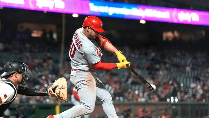 Cardinals C Willson Contreras bats against the San Francisco Giants at Oracle Park in San Francisco, California.