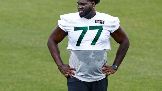 Jets LT Mekhi Becton works out at Atlantic Health Jets Training Center.