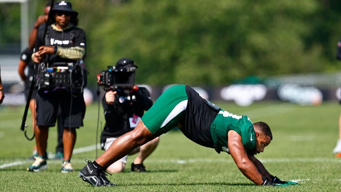 Jets are on Hard Knocks.