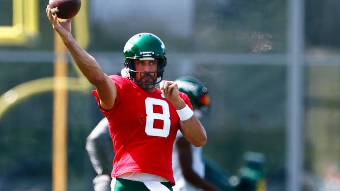 Lots of Aaron Rodgers content with Jets Hard Knocks
