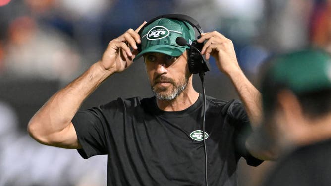 Jets quarterback Aaron Rodgers was everywhere on Hard Knocks first episode