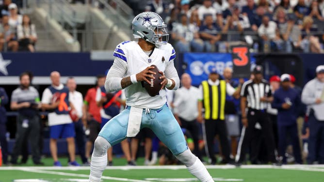 Dallas Cowboys QB Dak Prescott drops back against the New York Jets at AT&T Stadium in Arlington, Texas.