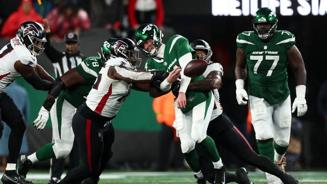 Jets have problems on the field beyond Zach Wilson.