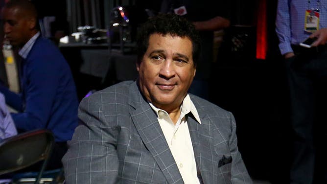 Greg Gumbel.