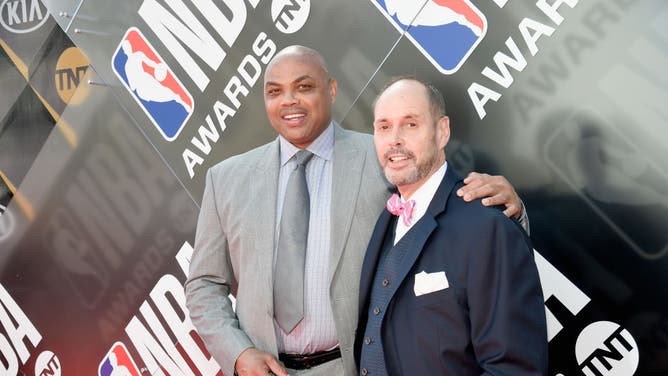 Charles Barkley surprised Ernie Johnson by announcing EJ's induction into the Sports Broadcasting Hall of Fame juts before TNT's "The Match."