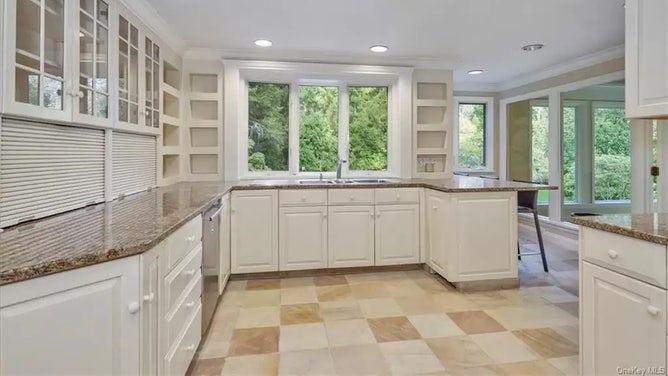 Joe Torre house for sale