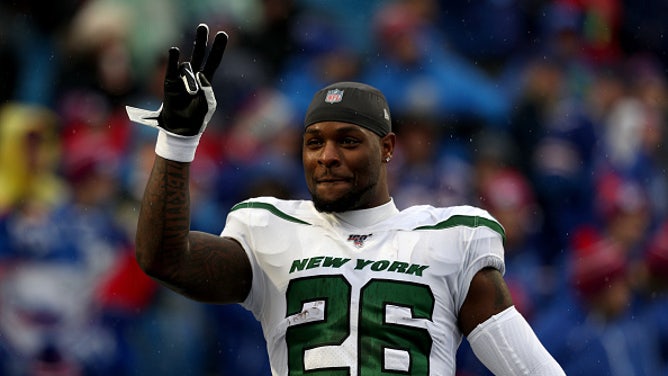 Le’Veon Bell Is Pausing NFL Career To Focus On Boxing Full-Time