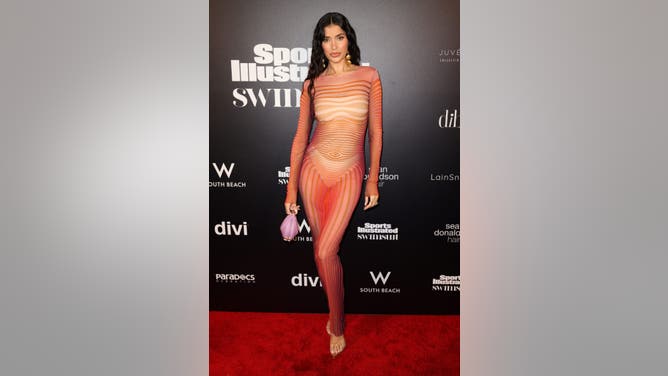 Model Nicole Williams English Sports Illustrated Swimsuit 2023 Rookie of the Year