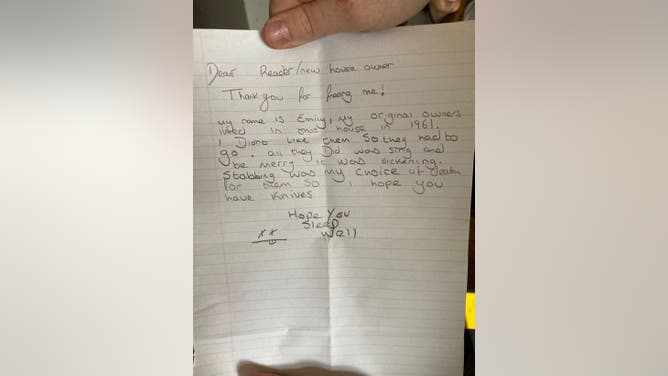 Note in a wall via Jonathan Lewis : Liverpool Echo : NY Post