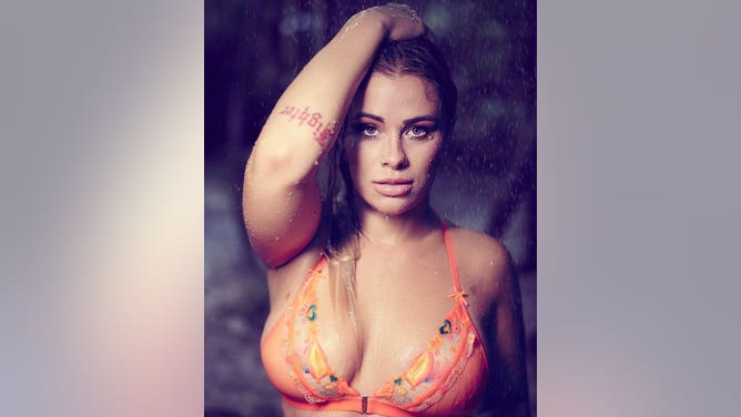 Paige VanZant booty display