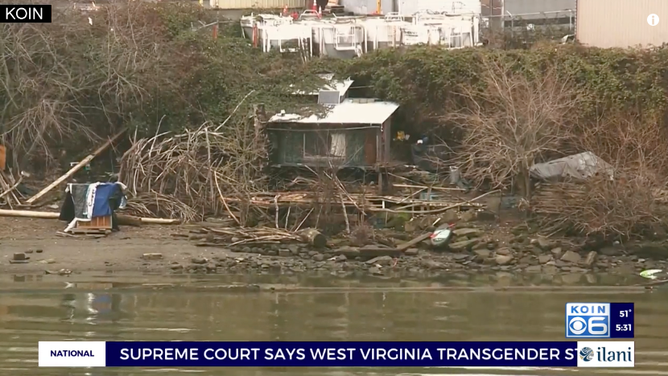 Portland-oregon-river-squatters-1