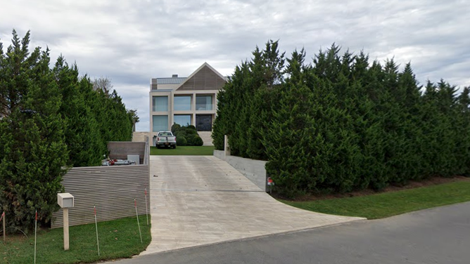 Robert Kraft Hamptons house