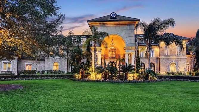 Tracy McGrady house for sale - 1