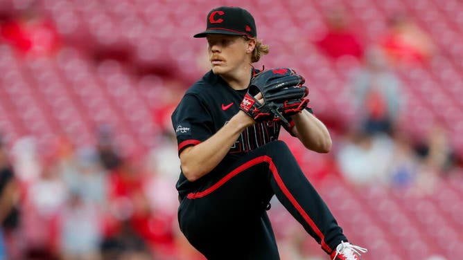 Reds LHP Andrew Abbott pitches vs. the St. Louis Cardinals at Great American Ball Park in Cincinnati, Ohio. (Katie Stratman-USA TODAY Sports)