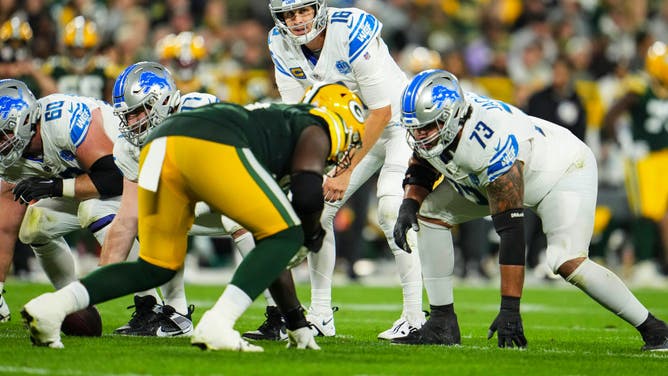 Detroit Lions QB Jared Goff stands under center vs. the Packers at Lambeau Field in Green Bay, Wisconsin.