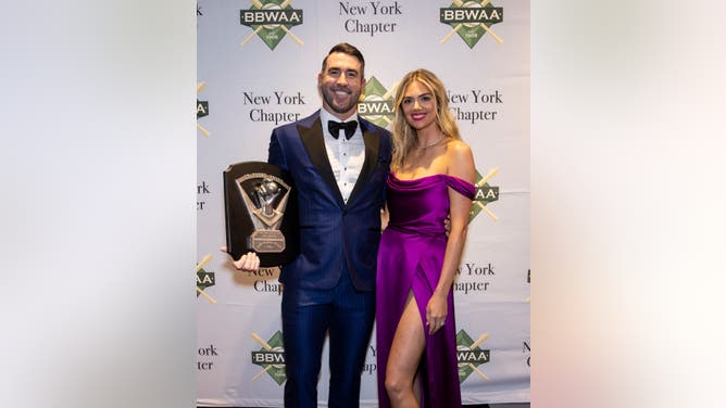 Kate Upton Justin Verlander Sports Illustrated Swimsuit Threads