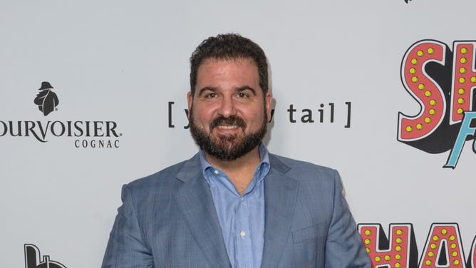 Recent Deadspin article begins with a quote from far-left-wing commentator Dan Le Batard.