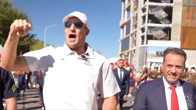 rob-gronkowski-arizona