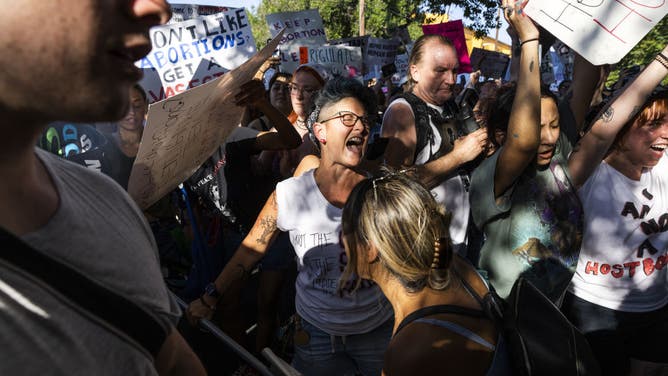 Roe v Wade protests