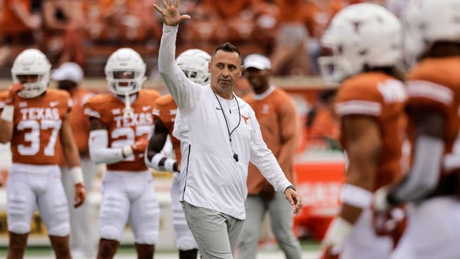 Steve Sarkisian Nick Saban Alabama Texas Football Preview