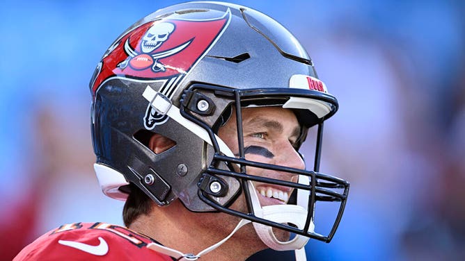Tom Brady retires