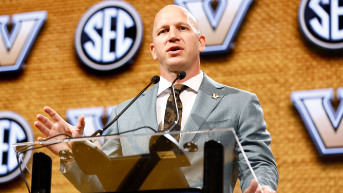 vanderbilt-football-preview-clark-lea-recruiting-pitch-nil-money-sec-media-days